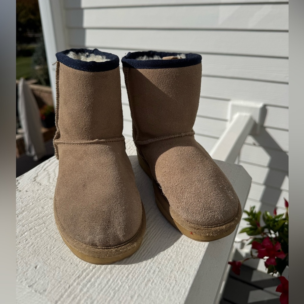 Toddler Polo by Ralph Lauren Ugg Boots 10